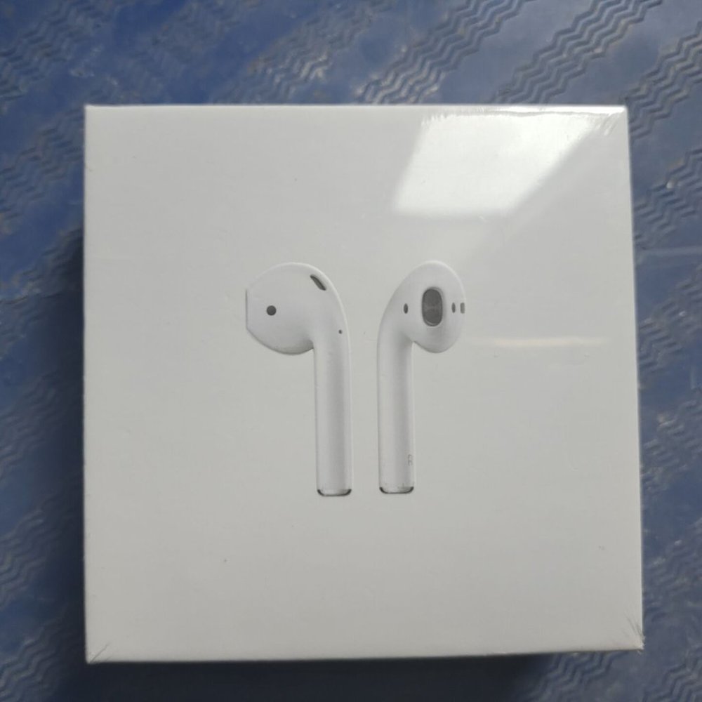 Apple AirPods Second generation